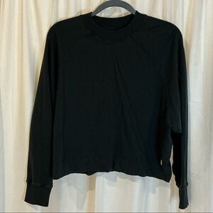 Vuori Long Sleeve Halo Crew Size Small in Charcoal
